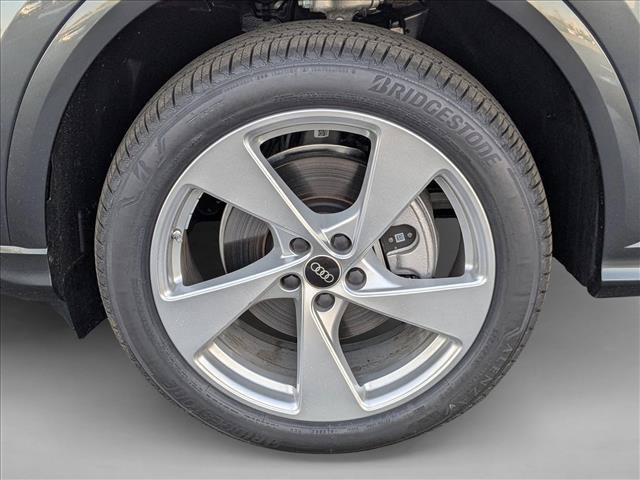 New 2025 Audi Q5 Premium Plus AWD/4WD image 9