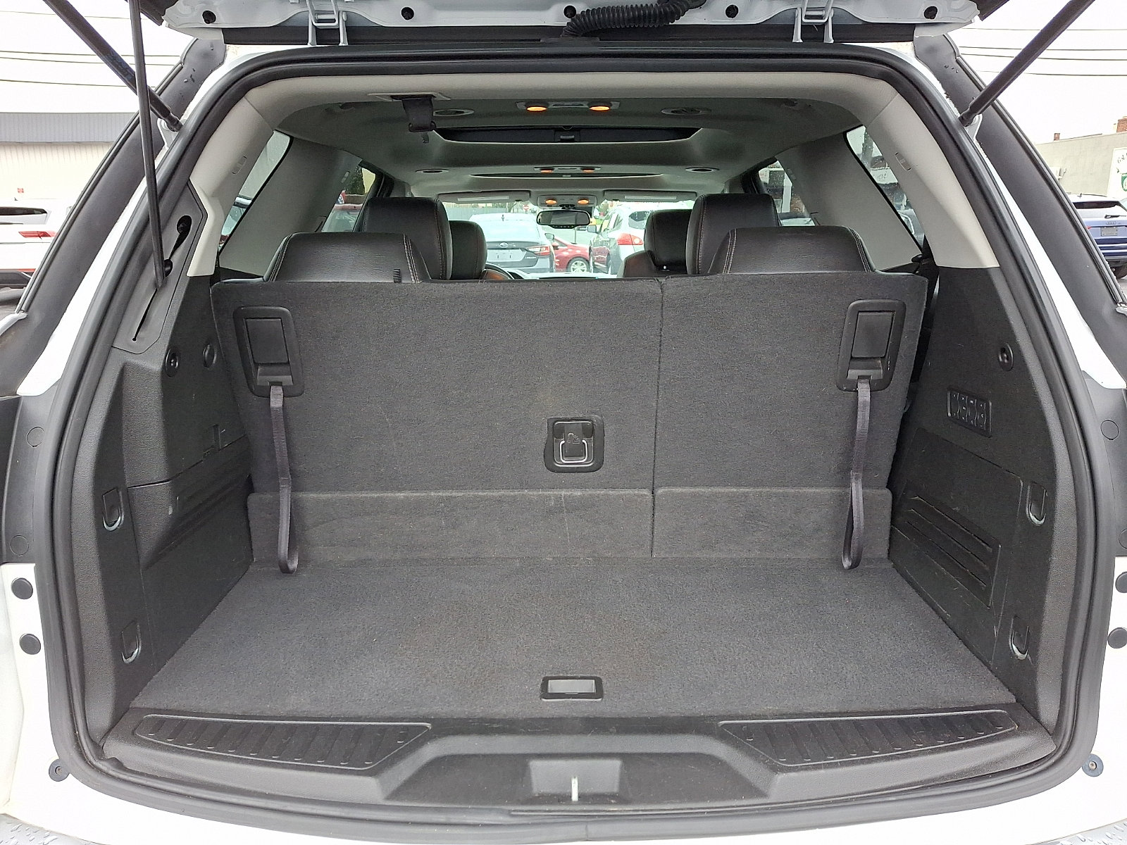 Used 2017 GMC Acadia Limited SLT image 30