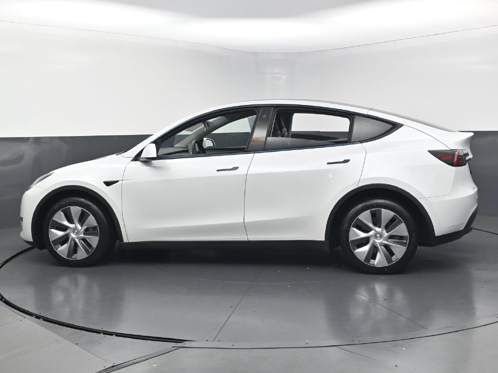 Used 2023 Tesla Model Y Long Range AWD/4WD image 49