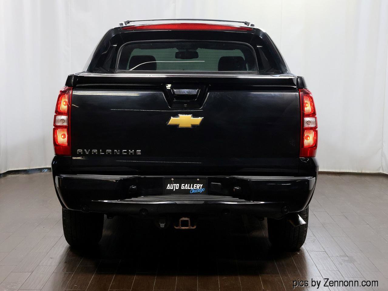 Used 2013 Chevrolet Avalanche LT w/ Suspension Package, Off-Road image 4