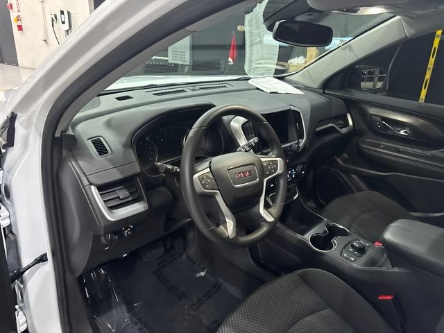 Used 2024 GMC Terrain SLE w/ Driver Convenience Package AWD/4WD image 11