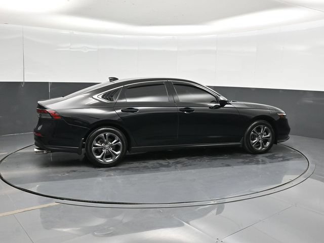 Used 2023 Honda Accord EX image 4