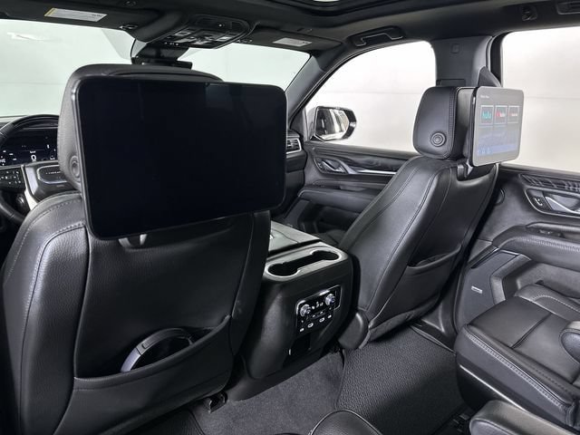 Used 2024 GMC Yukon XL Denali w/ Advanced Technology Package AWD/4WD image 22