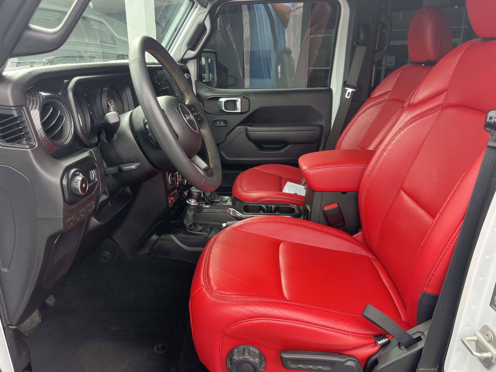 Used 2024 Jeep Wrangler Unlimited Sport AWD/4WD image 14