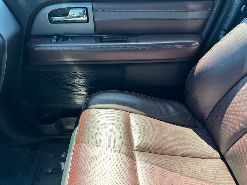 Used 2016 Ford Expedition EL Platinum AWD/4WD image 24