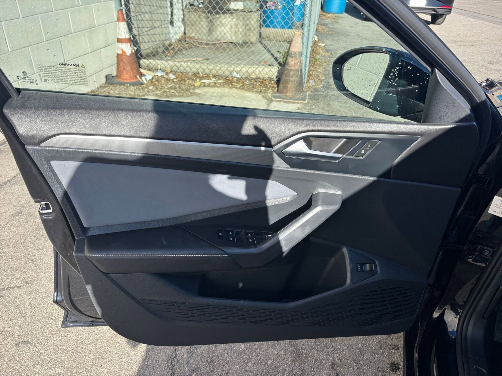 Used 2025 Volkswagen Jetta SE image 20