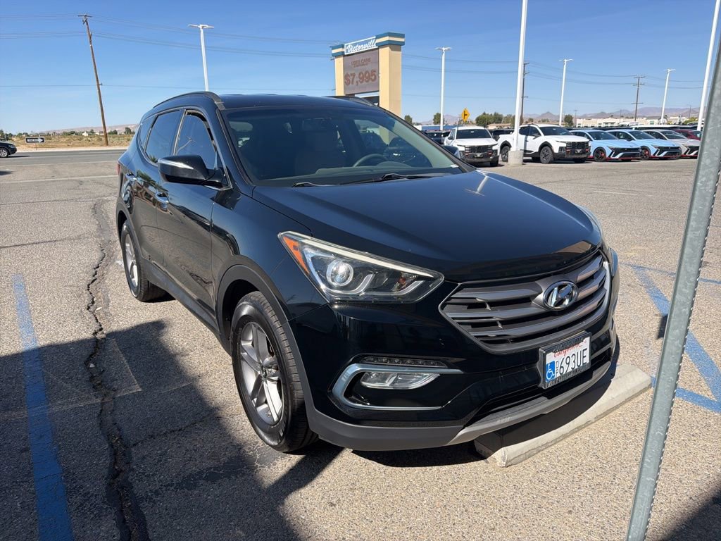 Used 2017 Hyundai Santa Fe Sport image 2