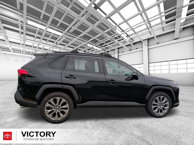 Used 2022 Toyota RAV4 XLE Premium AWD/4WD video 2