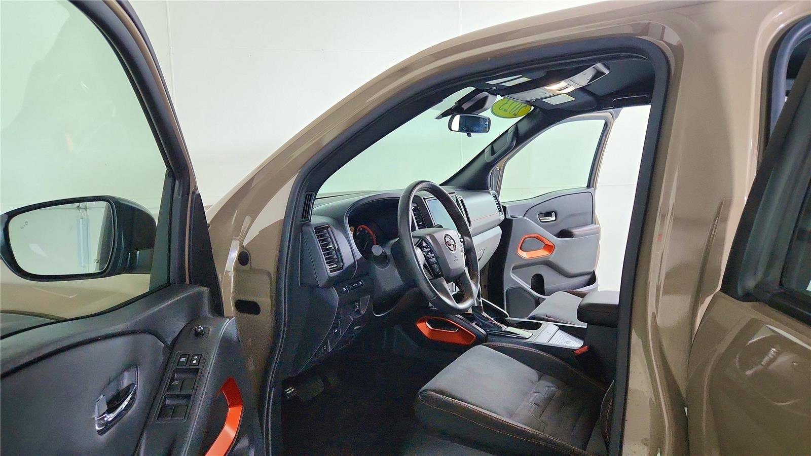 Used 2023 Nissan Frontier PRO-4X w/ Pro Convenience Package image 15