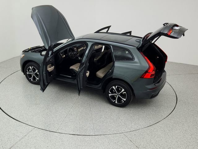 New 2026 Volvo XC60 B5 Core w/ Climate Package image 40