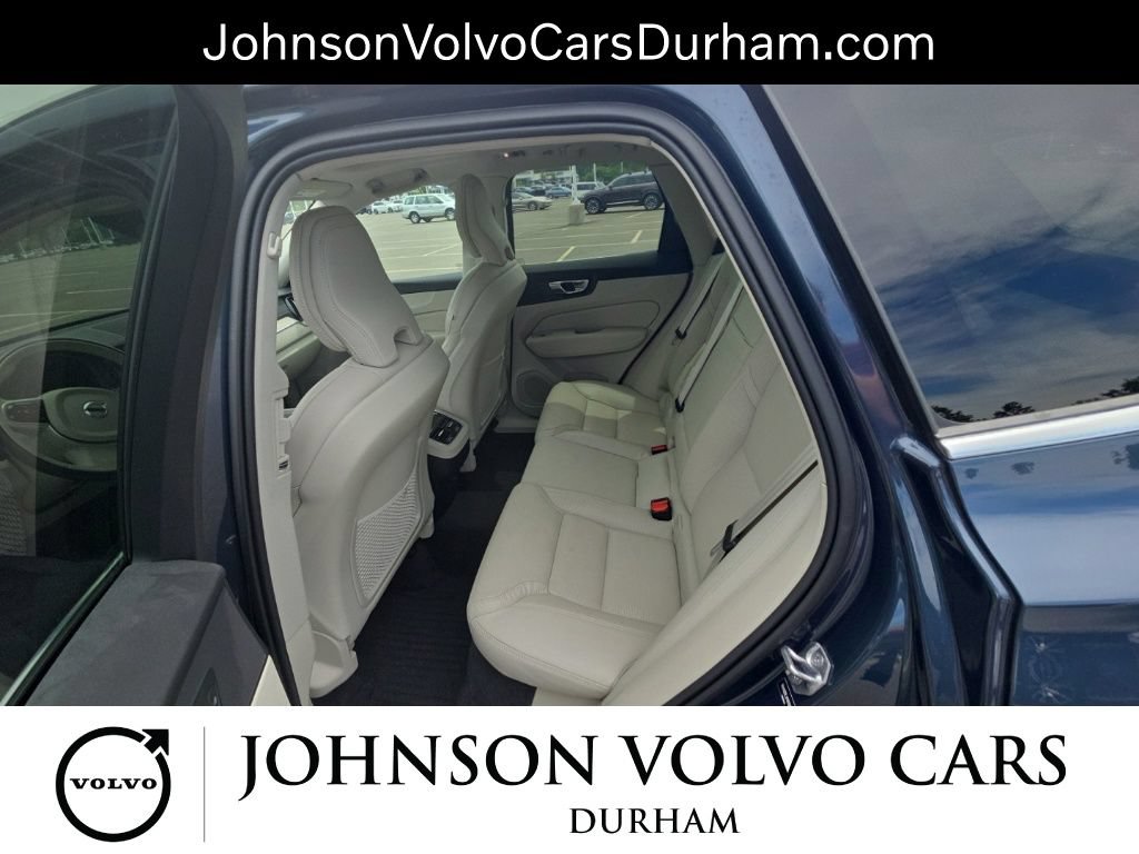 Used 2021 Volvo XC60 T5 Inscription w/ Protection Package Premier AWD/4WD image 12