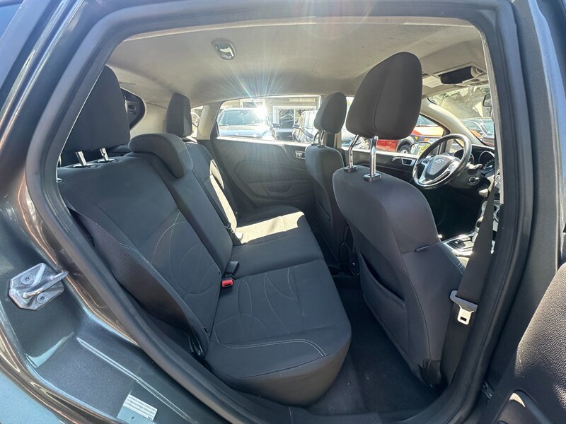Used 2016 Ford Fiesta SE FWD image 15