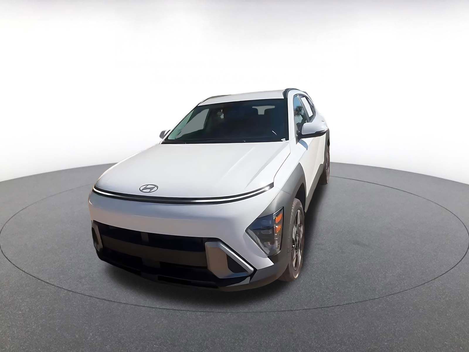 Used 2025 Hyundai Kona SEL image 7