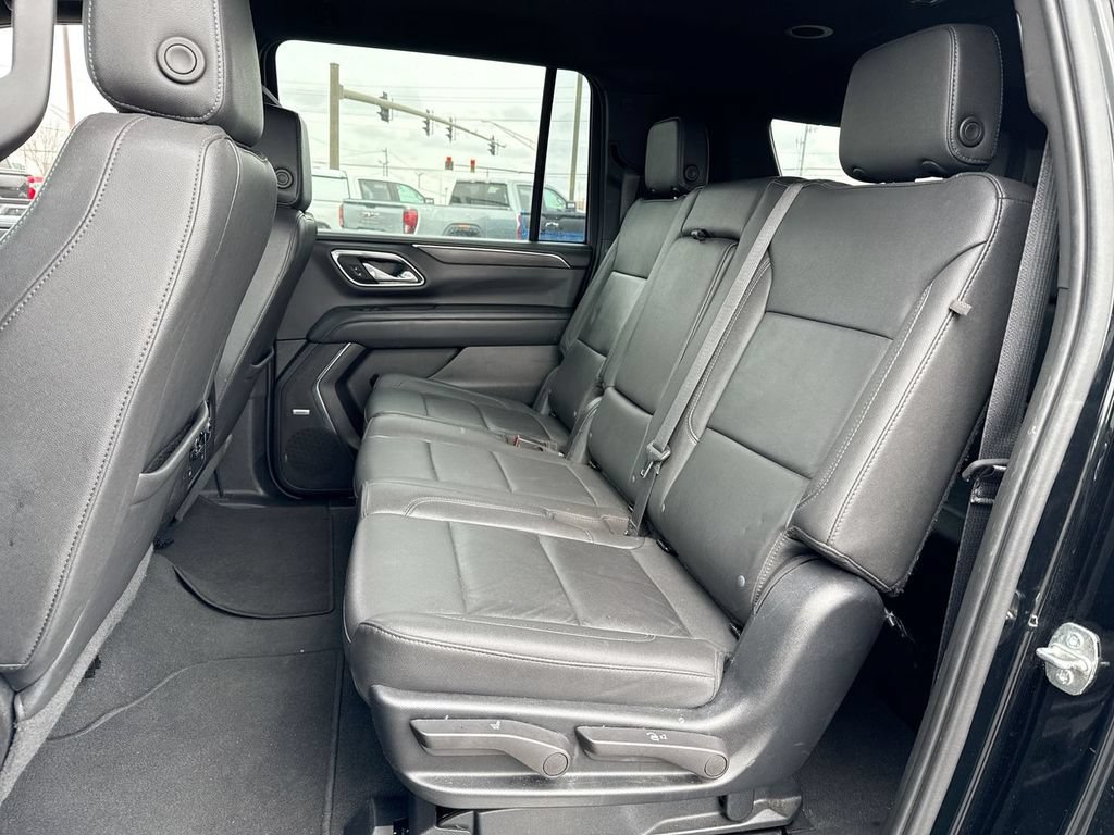 Used 2023 Chevrolet Suburban LT RWD image 23