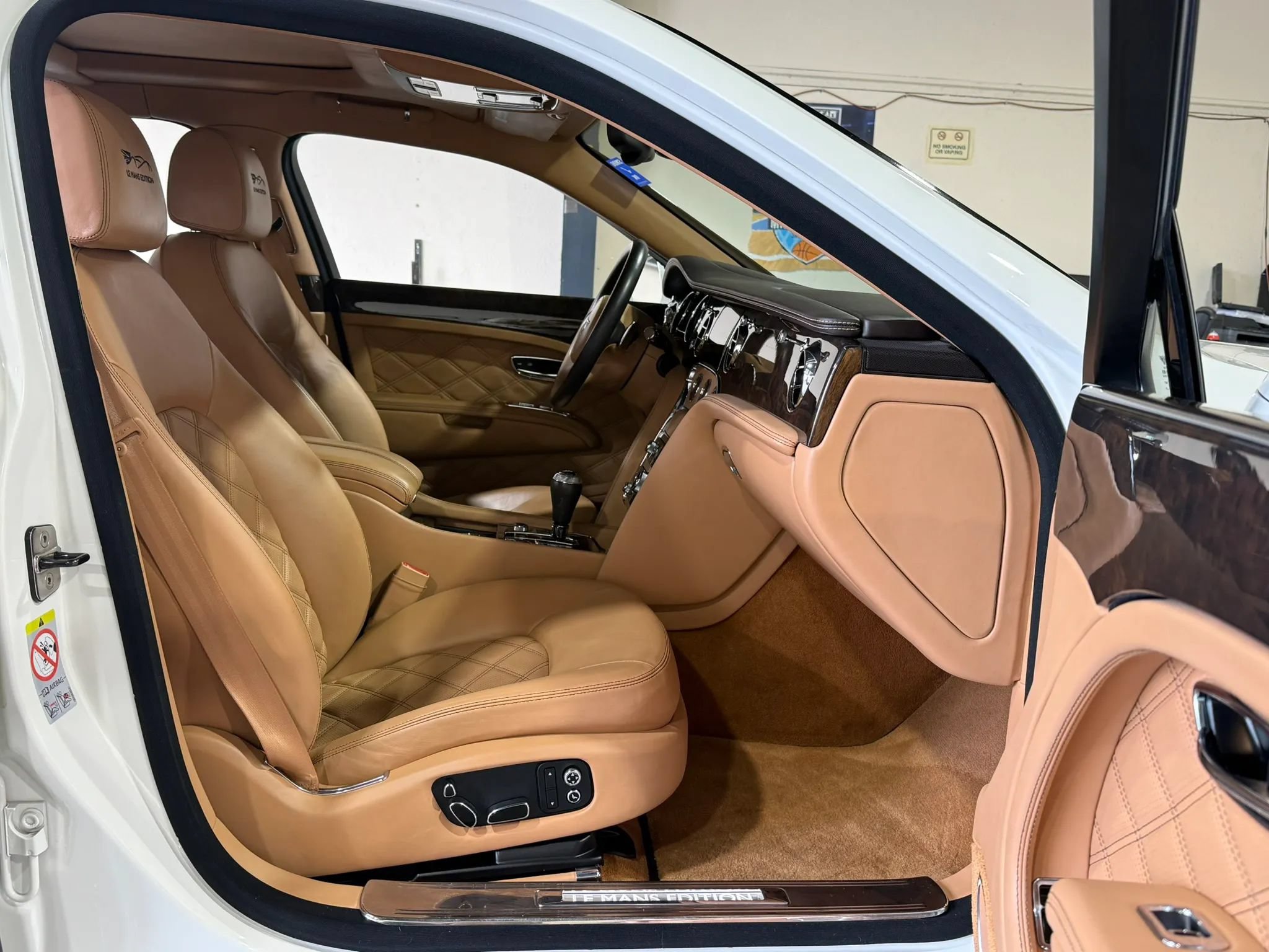Used 2013 Bentley Mulsanne RWD image 18