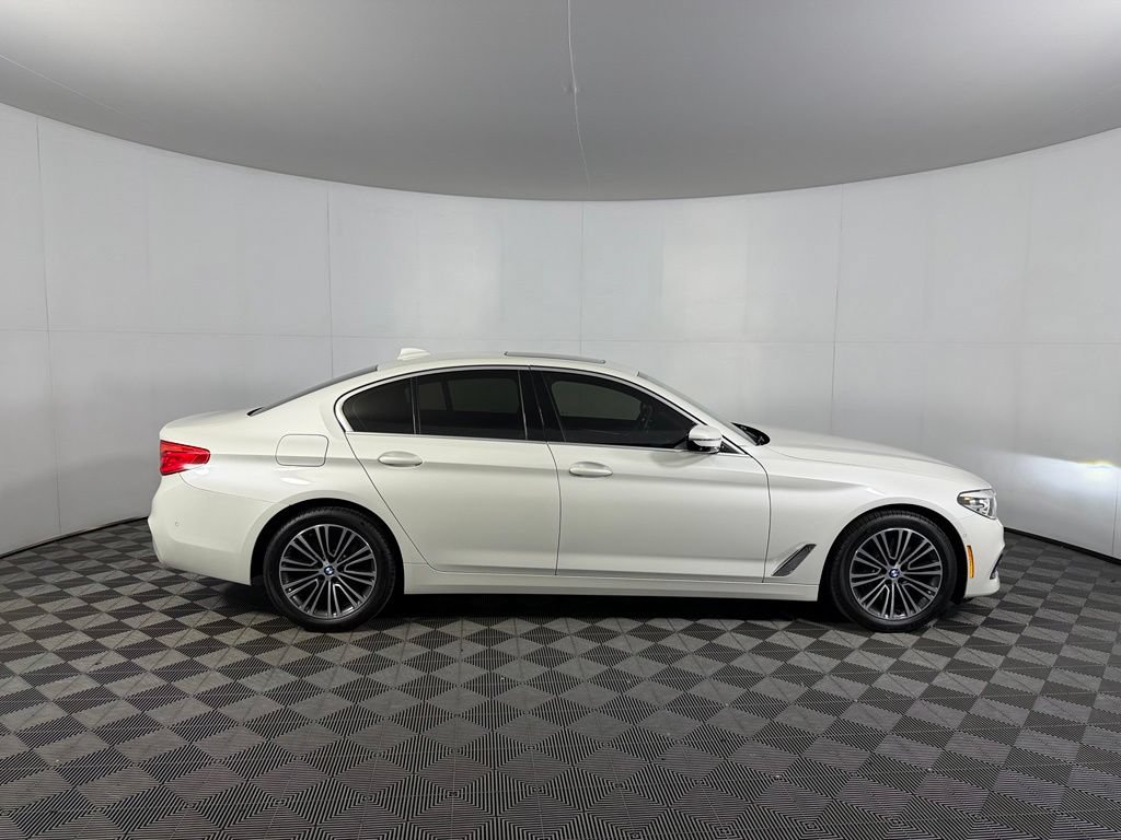 Used 2020 BMW 540i w/ Convenience Package RWD image 4