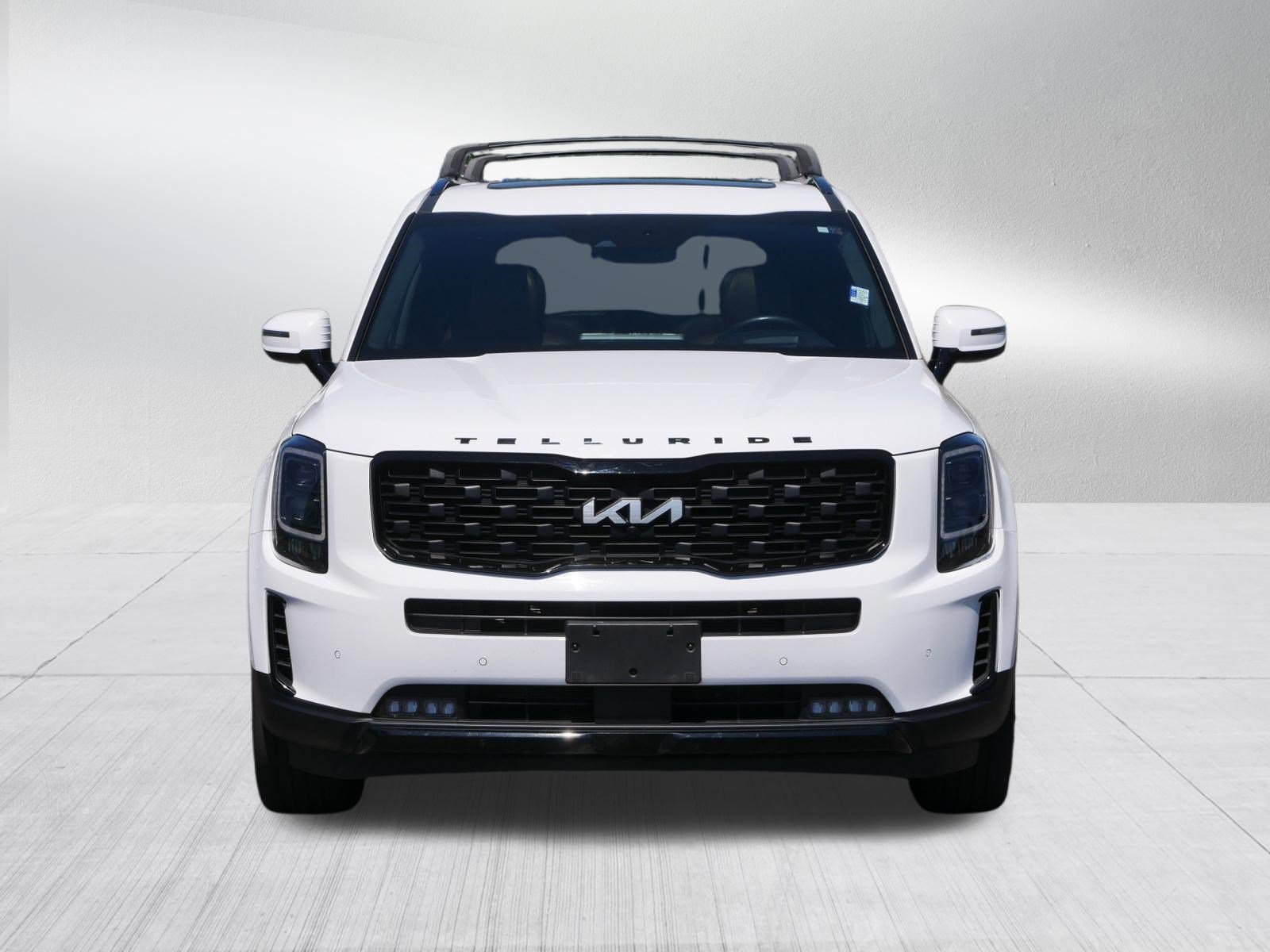 Certified 2022 Kia Telluride SX w/ SX Prestige Package AWD/4WD image 2