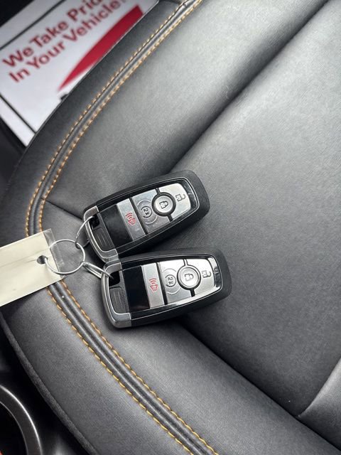 Used 2023 Ford Bronco Badlands image 29