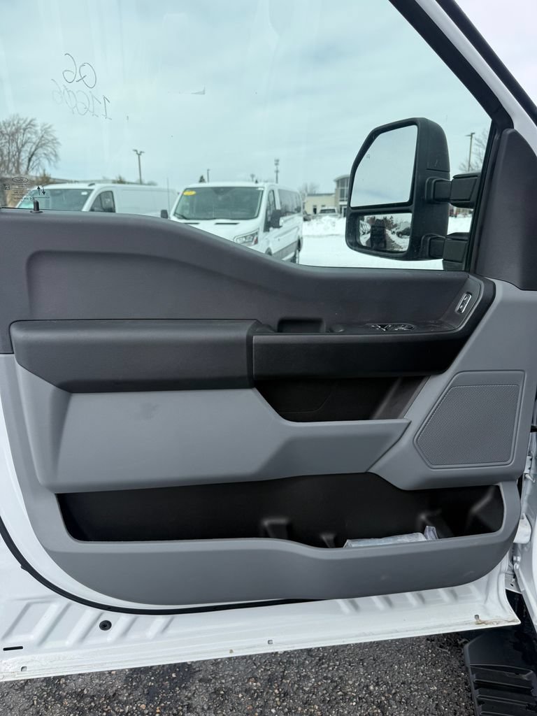 New 2025 Ford F450 XL w/ XL Chrome Package AWD/4WD image 10