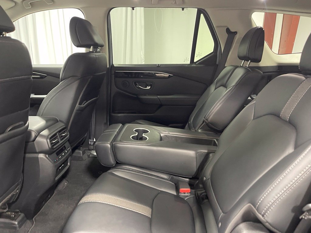 Used 2025 Honda Pilot Touring image 25