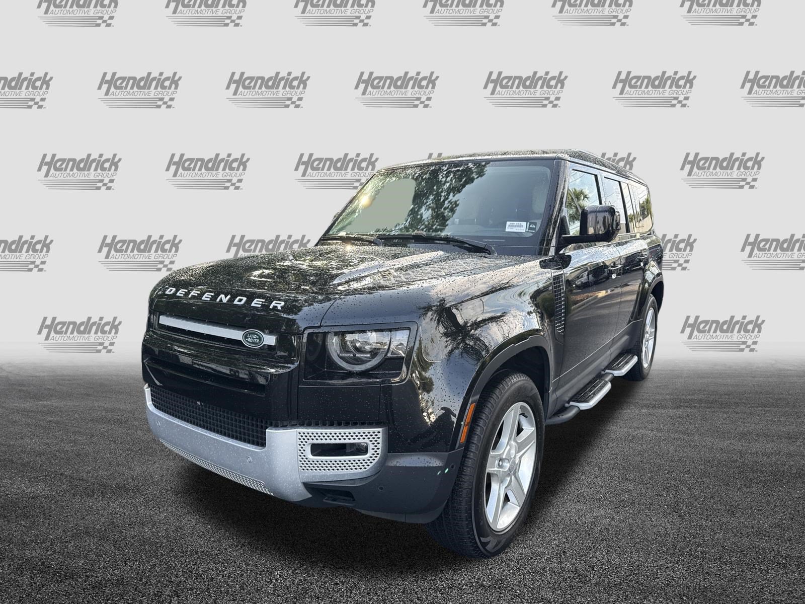 Used 2023 Land Rover Defender 130 SE AWD/4WD image 5