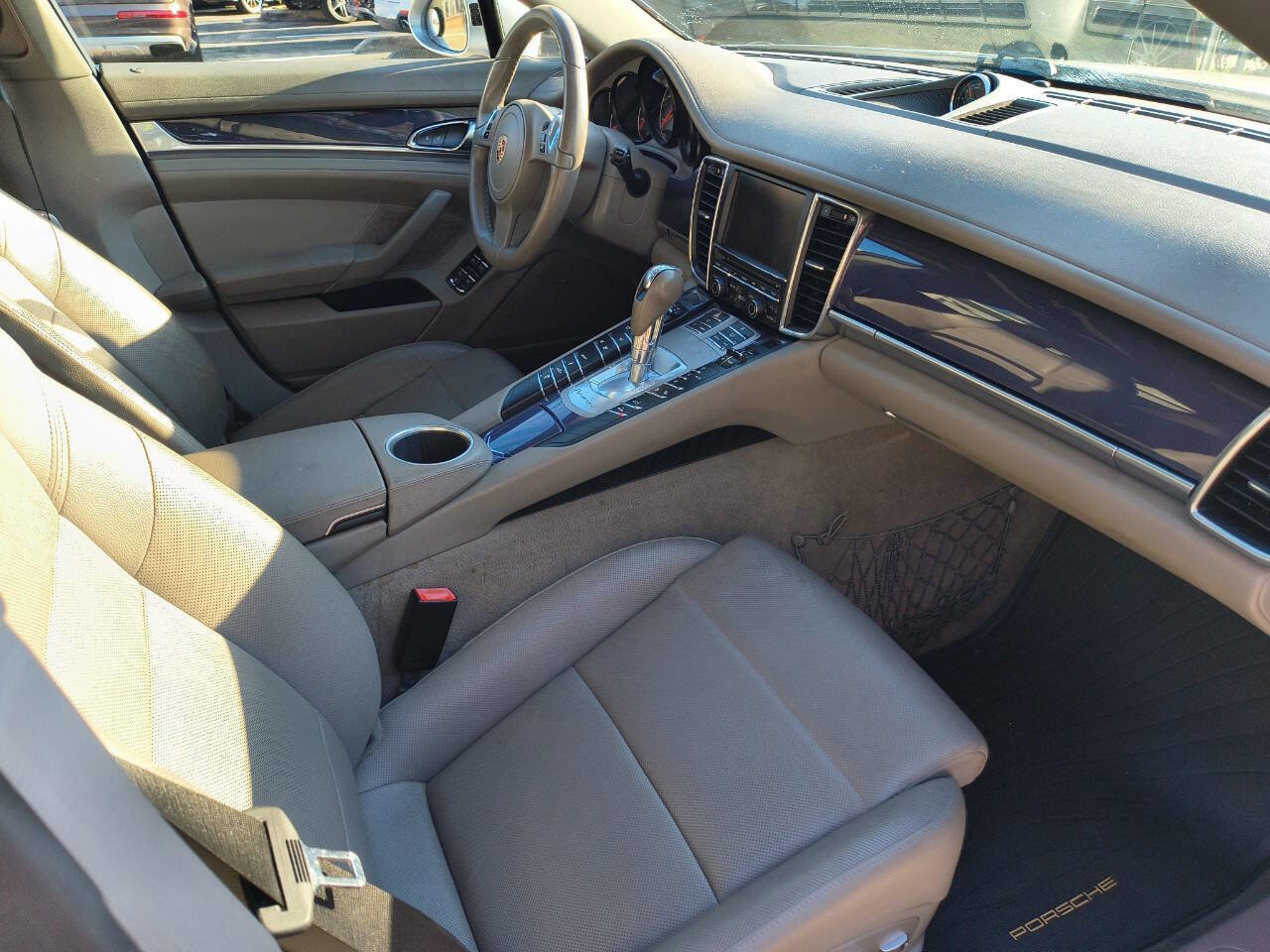Used 2013 Porsche Panamera S w/ Comfort Pkg image 59