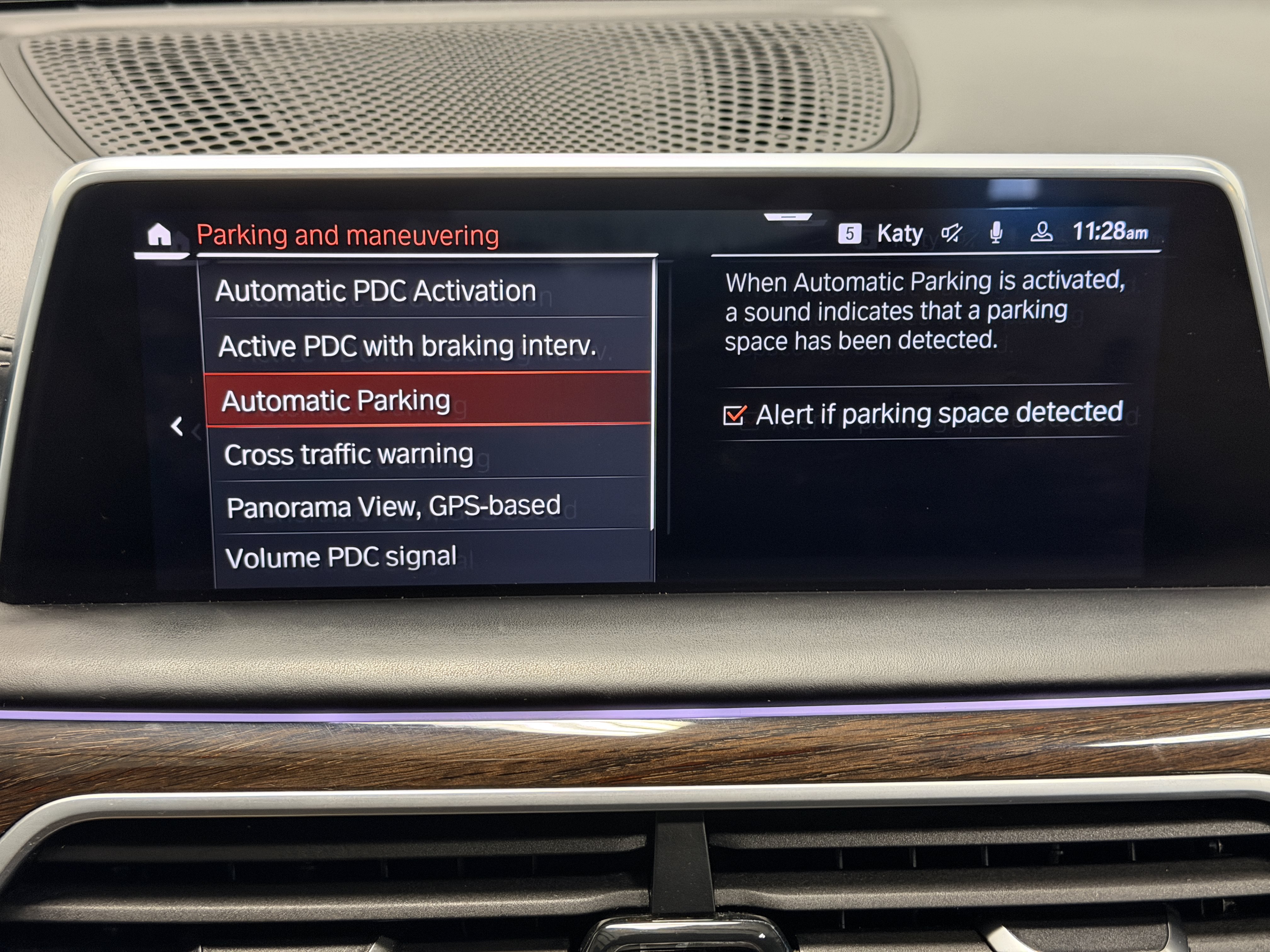 Used 2020 BMW 750i xDrive w/ Executive Package AWD/4WD image 9