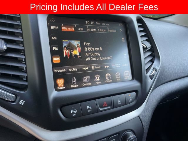 Used 2017 Jeep Cherokee Trailhawk AWD/4WD image 34