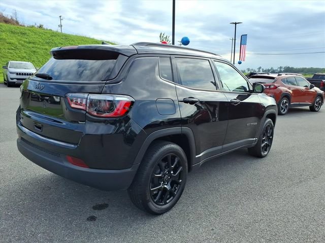 Used 2026 Jeep Compass Latitude AWD/4WD image 6