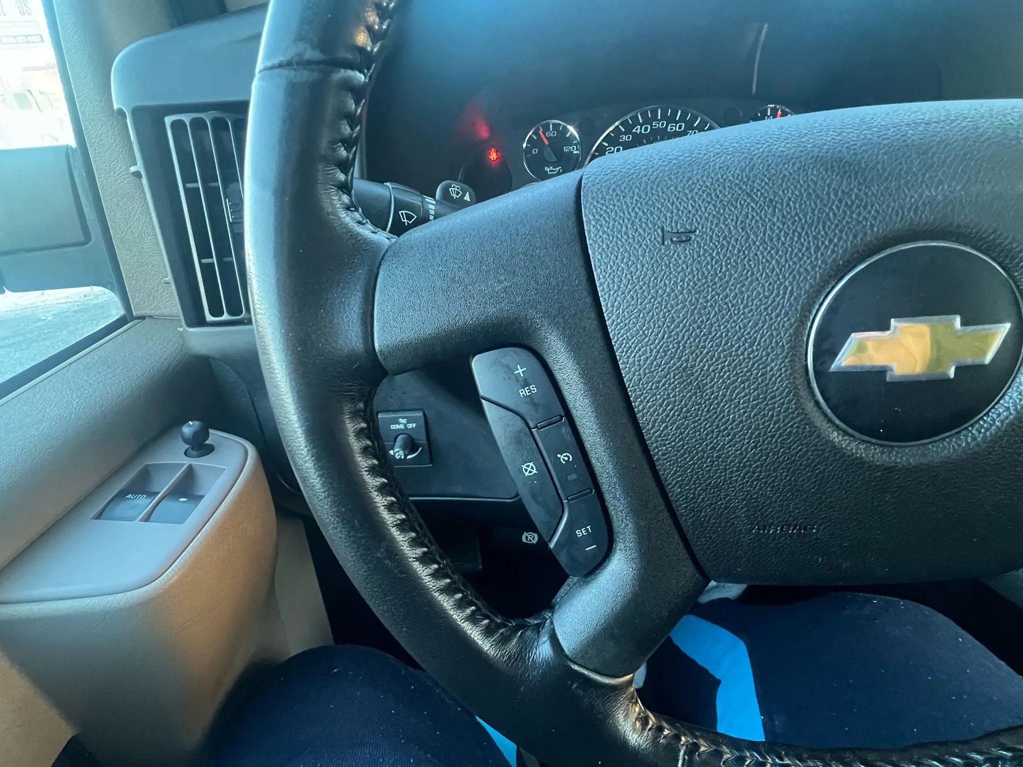 Used 2021 Chevrolet Express 3500 Regular Van 3D w/ Driver Convenience Package image 17