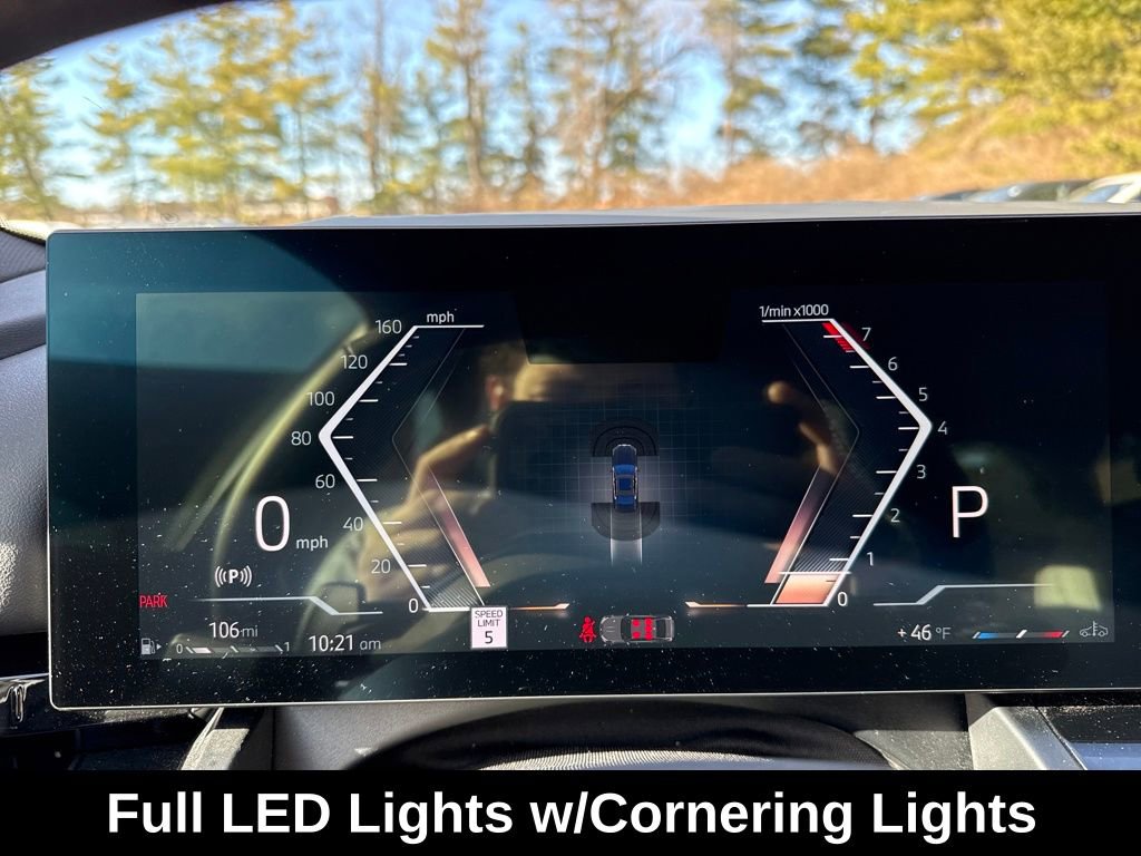 Used 2025 BMW 530i xDrive w/ Premium Package image 17