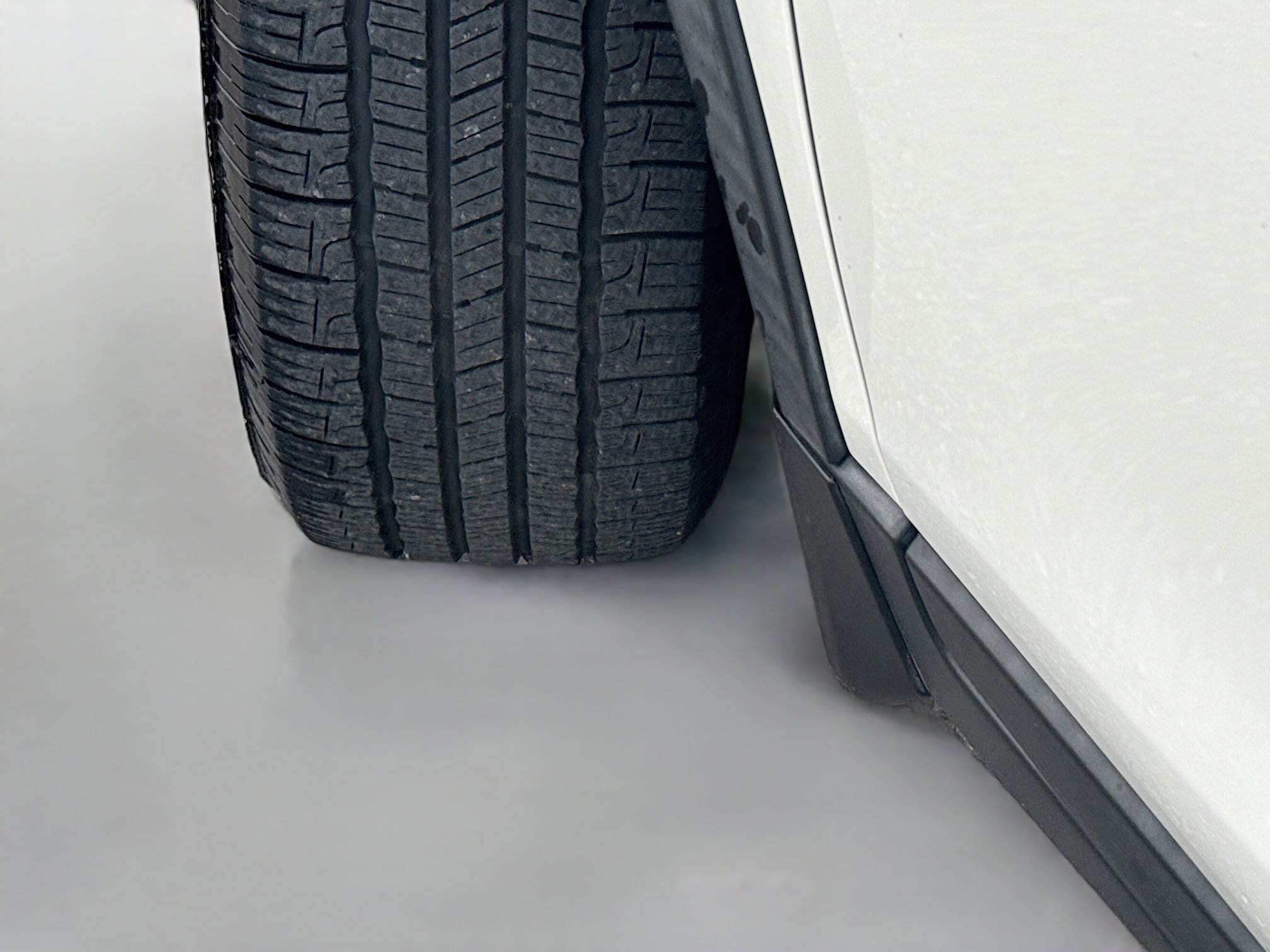 Used 2020 Nissan Rogue SV image 41