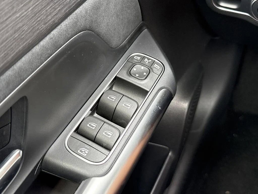 Certified 2025 Mercedes-Benz GLA 250 image 20