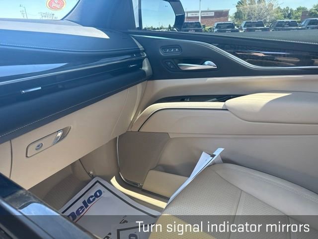 Used 2023 Cadillac Escalade Premium Luxury AWD/4WD image 38