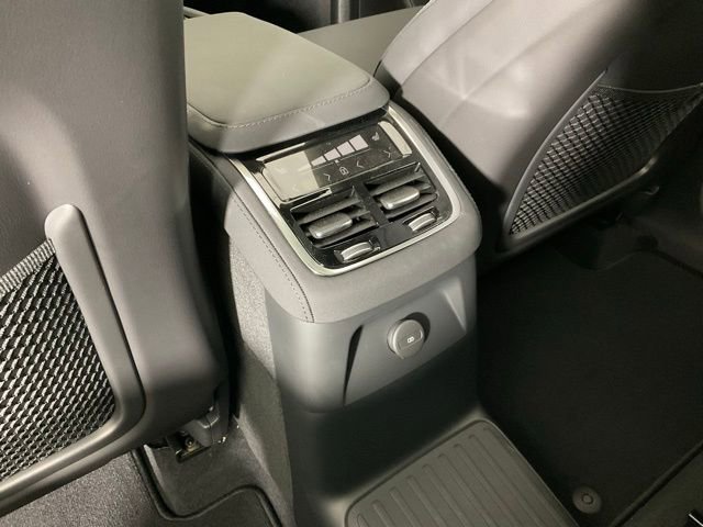 New 2026 Volvo XC90 T8 Plus image 25