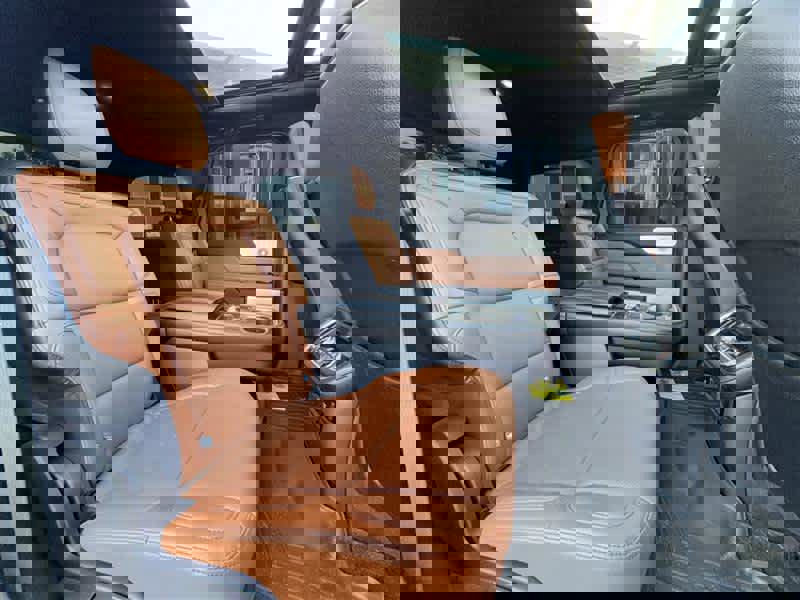 Used 2021 Lincoln Navigator Reserve w/ Luxury Package image 9