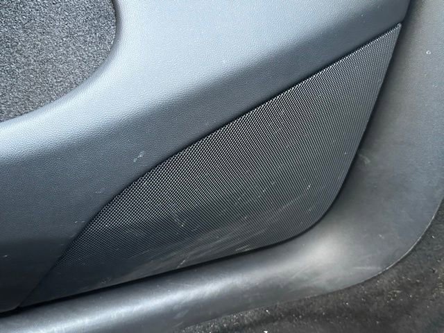 Used 2024 Tesla Model Y Long Range image 19