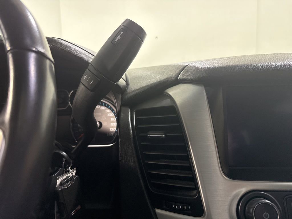 Used 2020 GMC Yukon XL SLT image 24