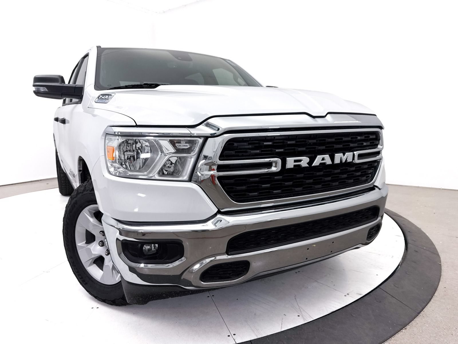 Used 2024 RAM 1500 Big Horn RWD image 5