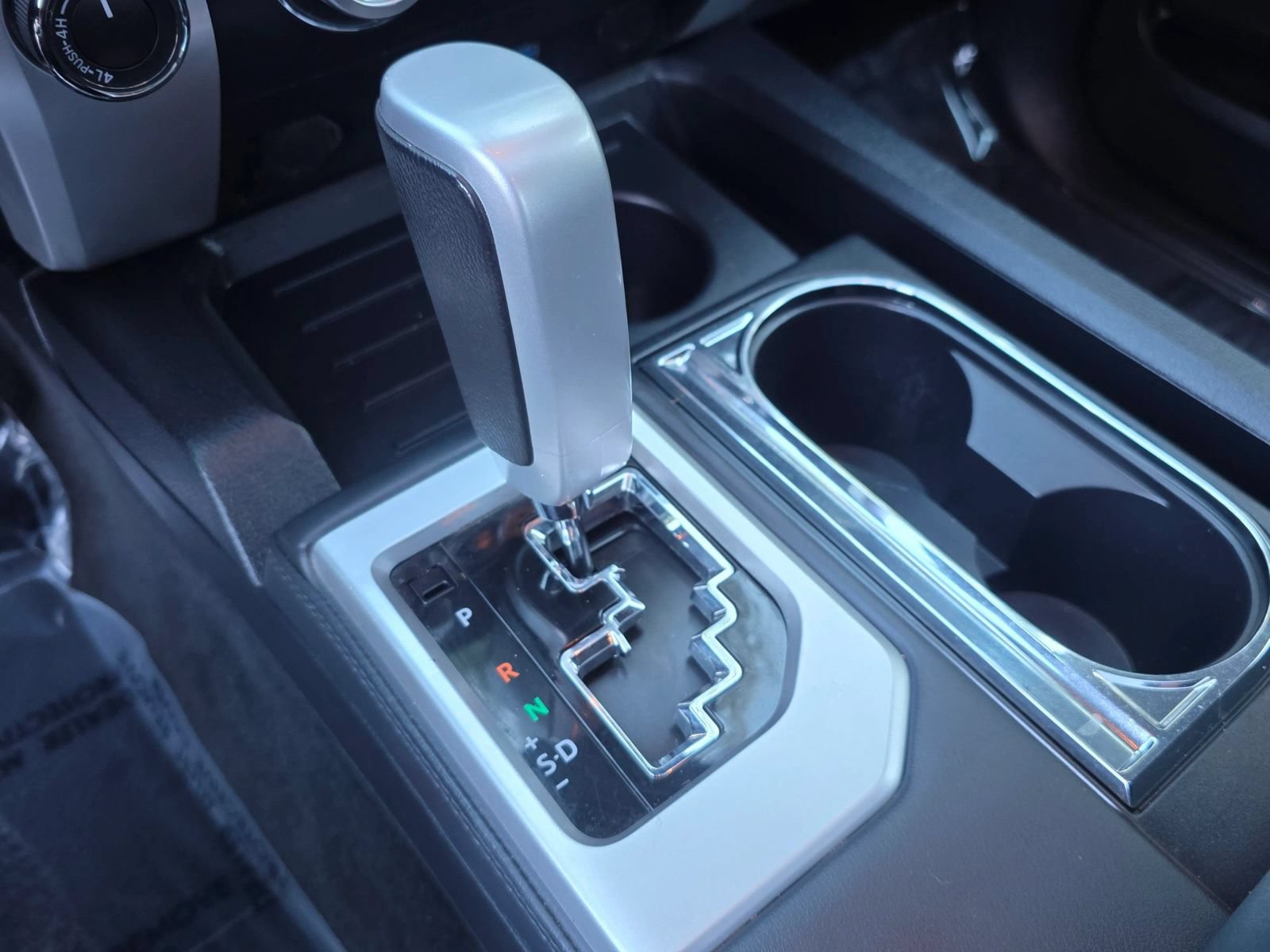 Used 2018 Toyota Tundra Platinum AWD/4WD image 17