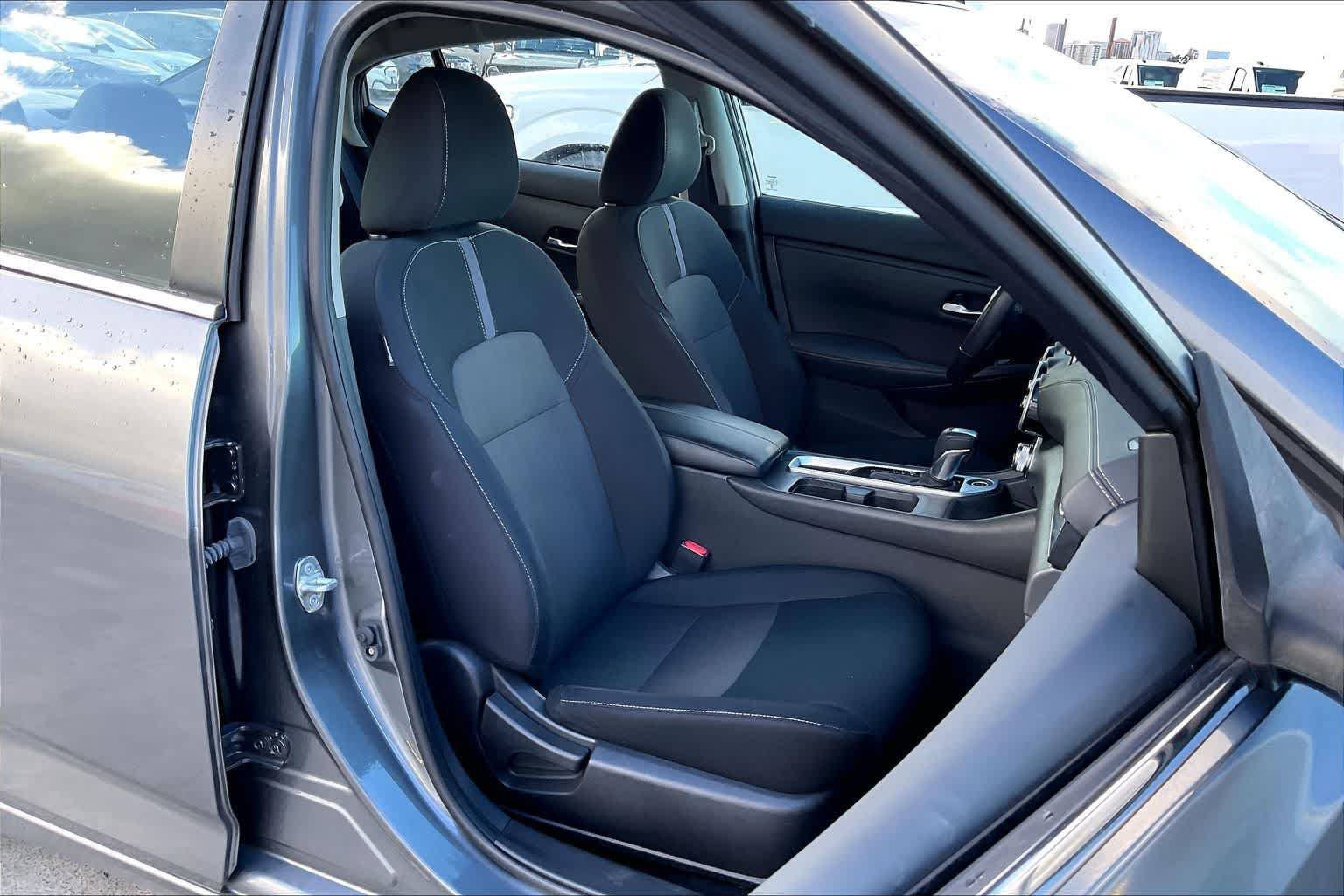 Used 2023 Nissan Sentra SV w/ All-Weather Package FWD image 13