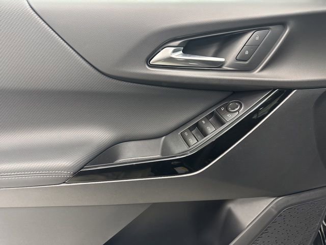 New 2026 Chevrolet Equinox LT image 9