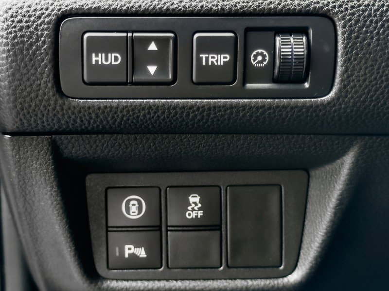 Used 2018 Honda Accord Touring image 17