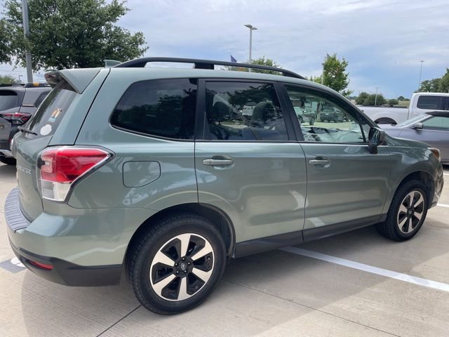 Used 2018 Subaru Forester 2.5i Premium AWD/4WD image 3