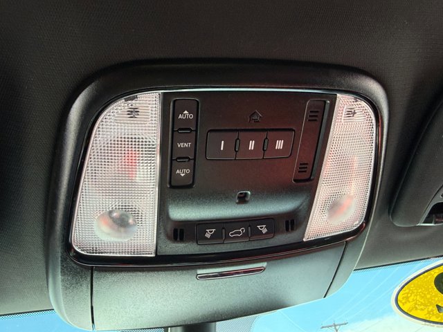 Used 2022 Dodge Durango R/T w/ Blacktop Package AWD/4WD image 20