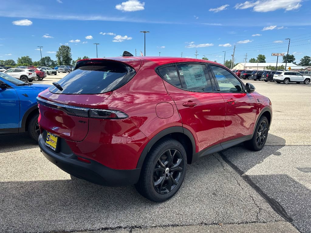 New 2024 Dodge Hornet GT w/ GT Blacktop Package image 4