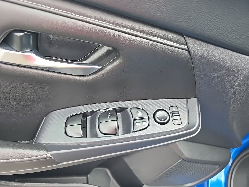 Used 2024 Nissan Sentra SV image 24