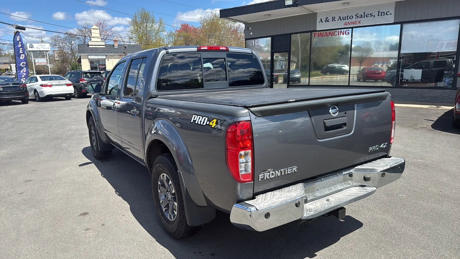 Used 2016 Nissan Frontier PRO-4X AWD/4WD image 7