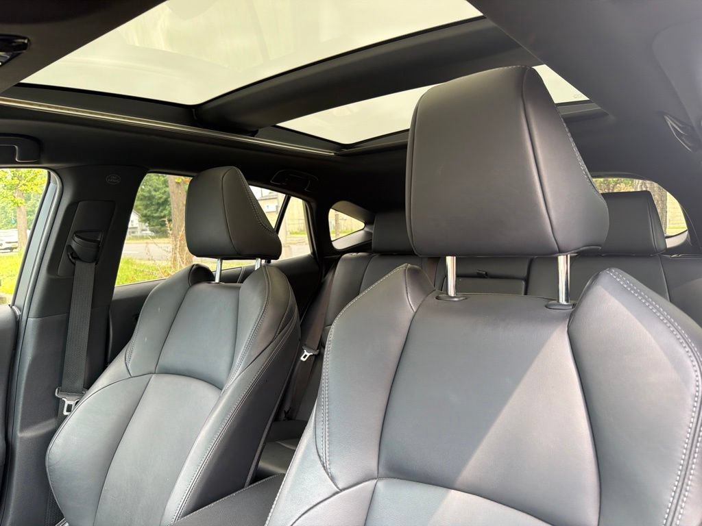 Used 2023 Toyota Venza Nightshade AWD/4WD image 22