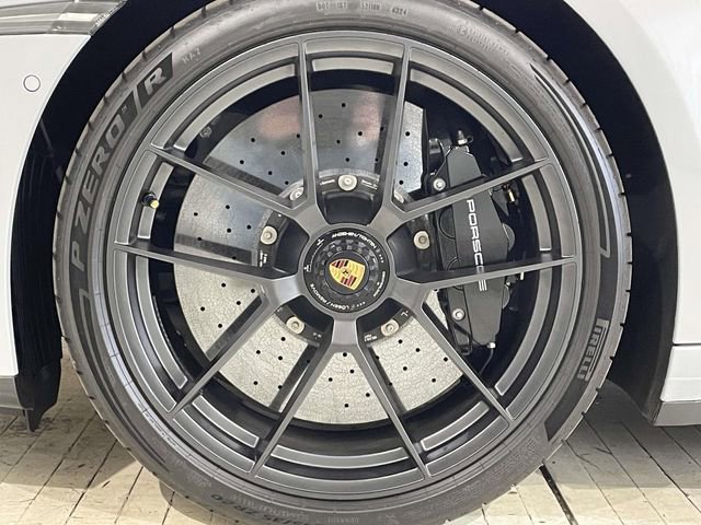 Certified 2025 Porsche 911 Carrera 4 GTS AWD/4WD image 13